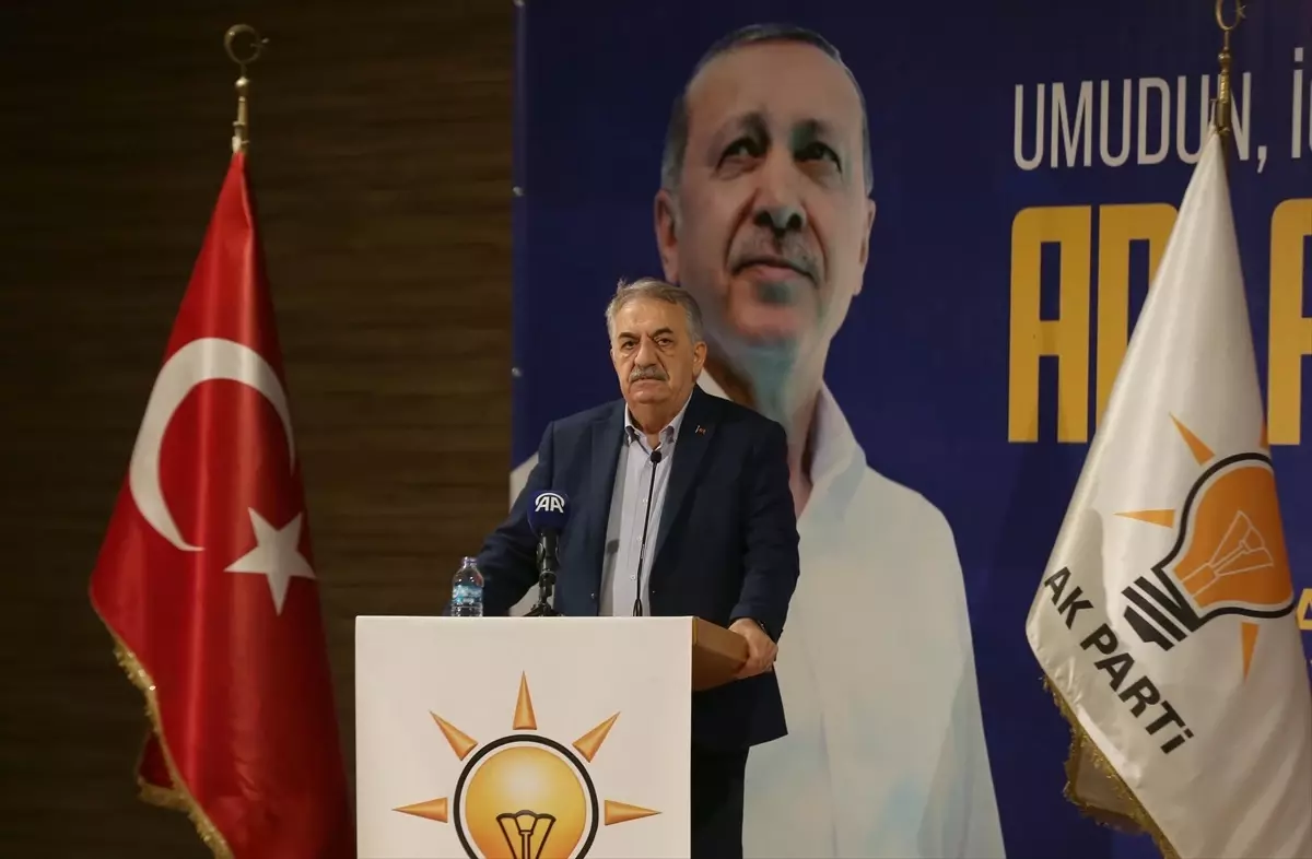 AK Parti Genel Başkan Yardımcısı Hayati Yazıcı, partisinin Güneysu Kongresi’nde konuştu Açıklaması